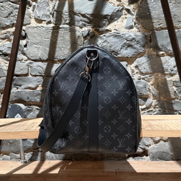Louis Vuitton Monogram Eclipse Keepall Bandoulière 55 Duffle Bag - Picture 5 of 16